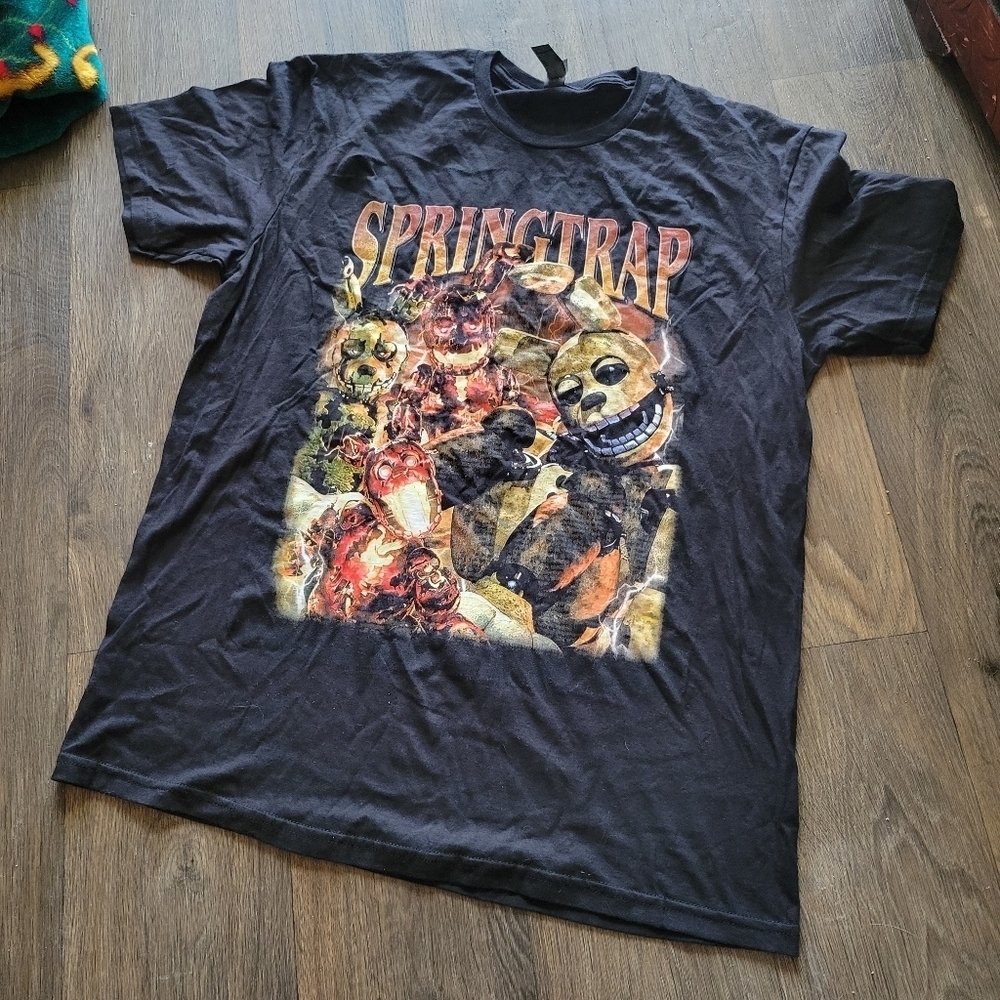 Five Nights at Freddy's Tee Gildan size Large - Picture 1 of 2